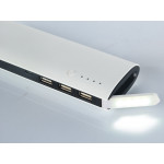 Mocny powerbank z nadrukiem logo firmy, pojemność 10000 mAh - biały kolor